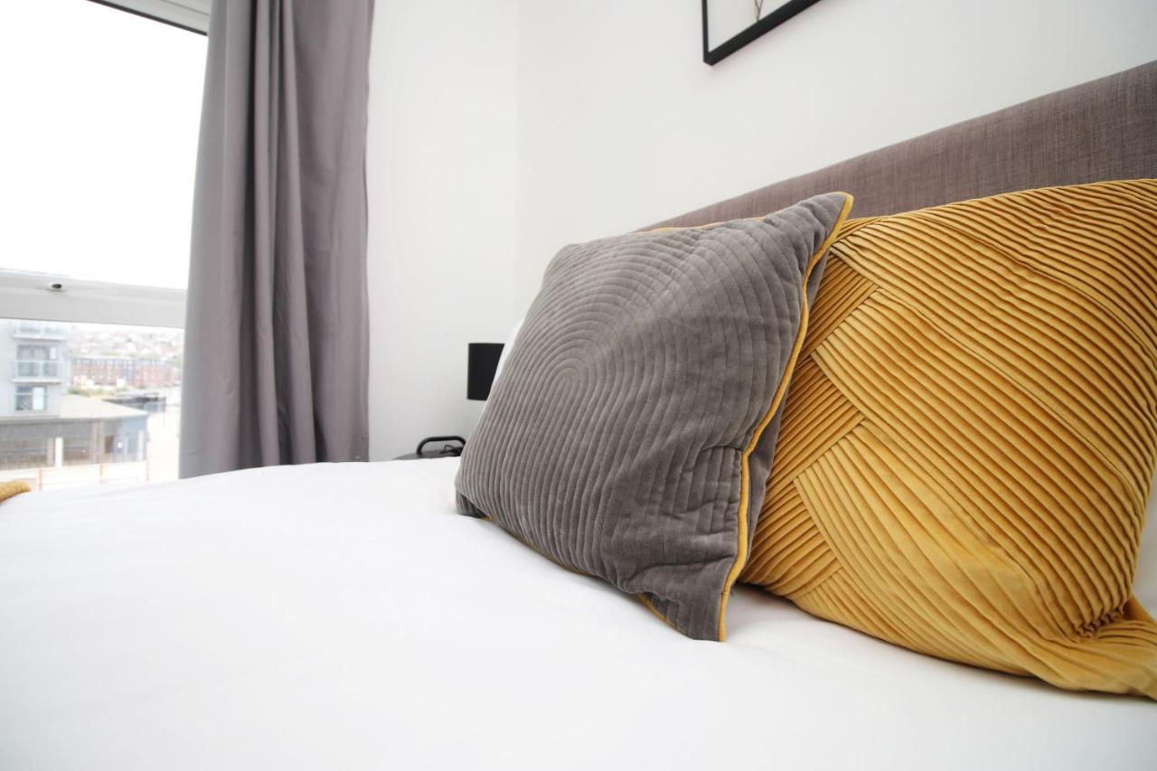 Beachview By Mia Living Close To Beach, Free Parking, Modern 2 Bedroom Apartment Barry Dış mekan fotoğraf